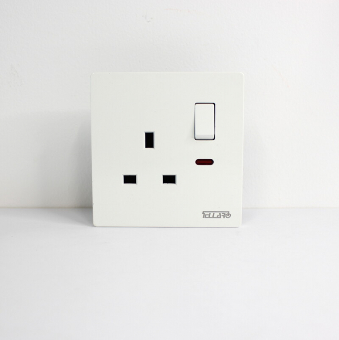 Tellaro Switched Socket Outlet With Neon, Screwless, 13Amp, Vancouver T3407