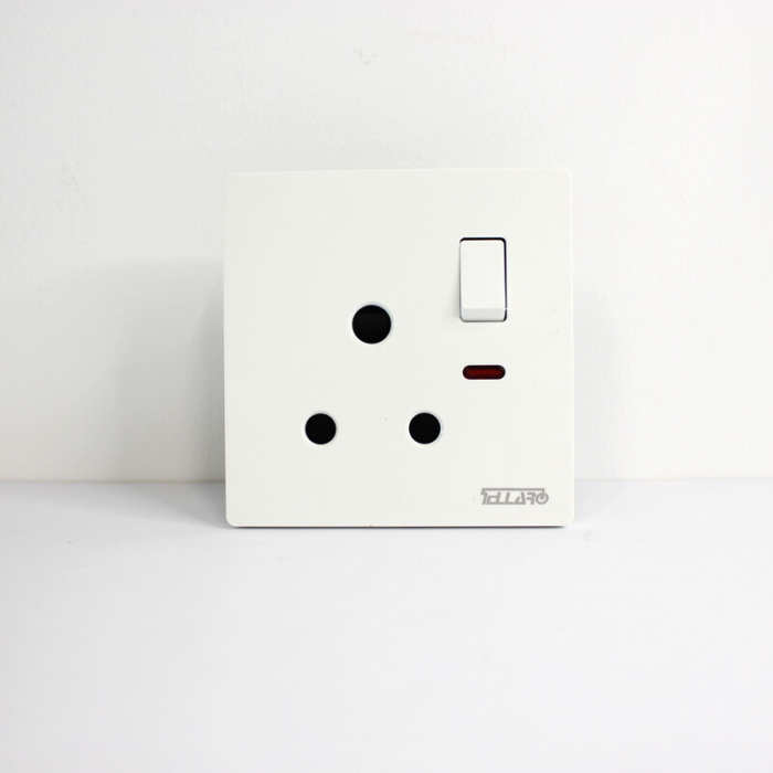 Tellaro Switched Socket Outlet With Neon, Screwless, 15Amp, Vancouver T3431